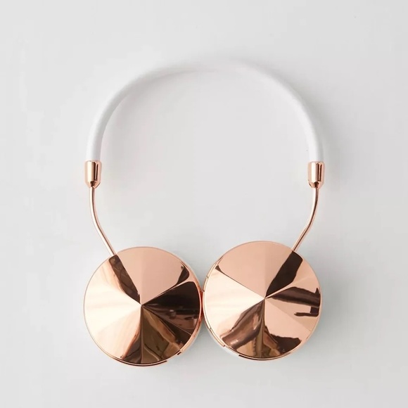 FRENDS Rose Gold Layla Over Ear Headphones - Picture 1 of 6